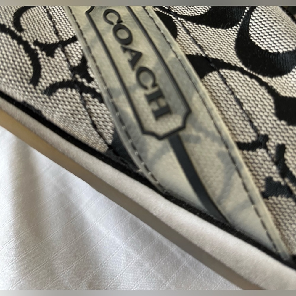Coach Meredith Sneakers - Picture 4 of 9